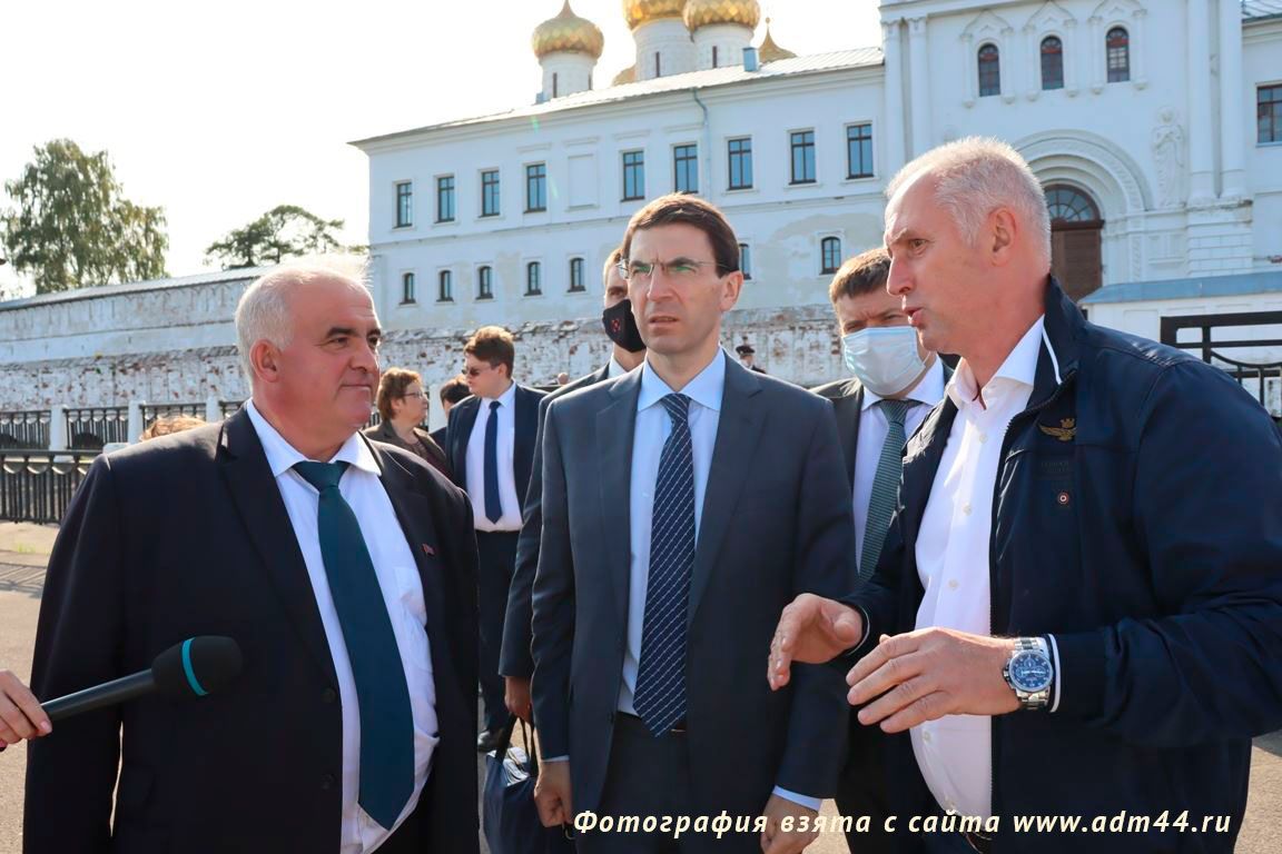 Полномочный представитель Президента России в ЦФО оценил  продукцию нашего завода